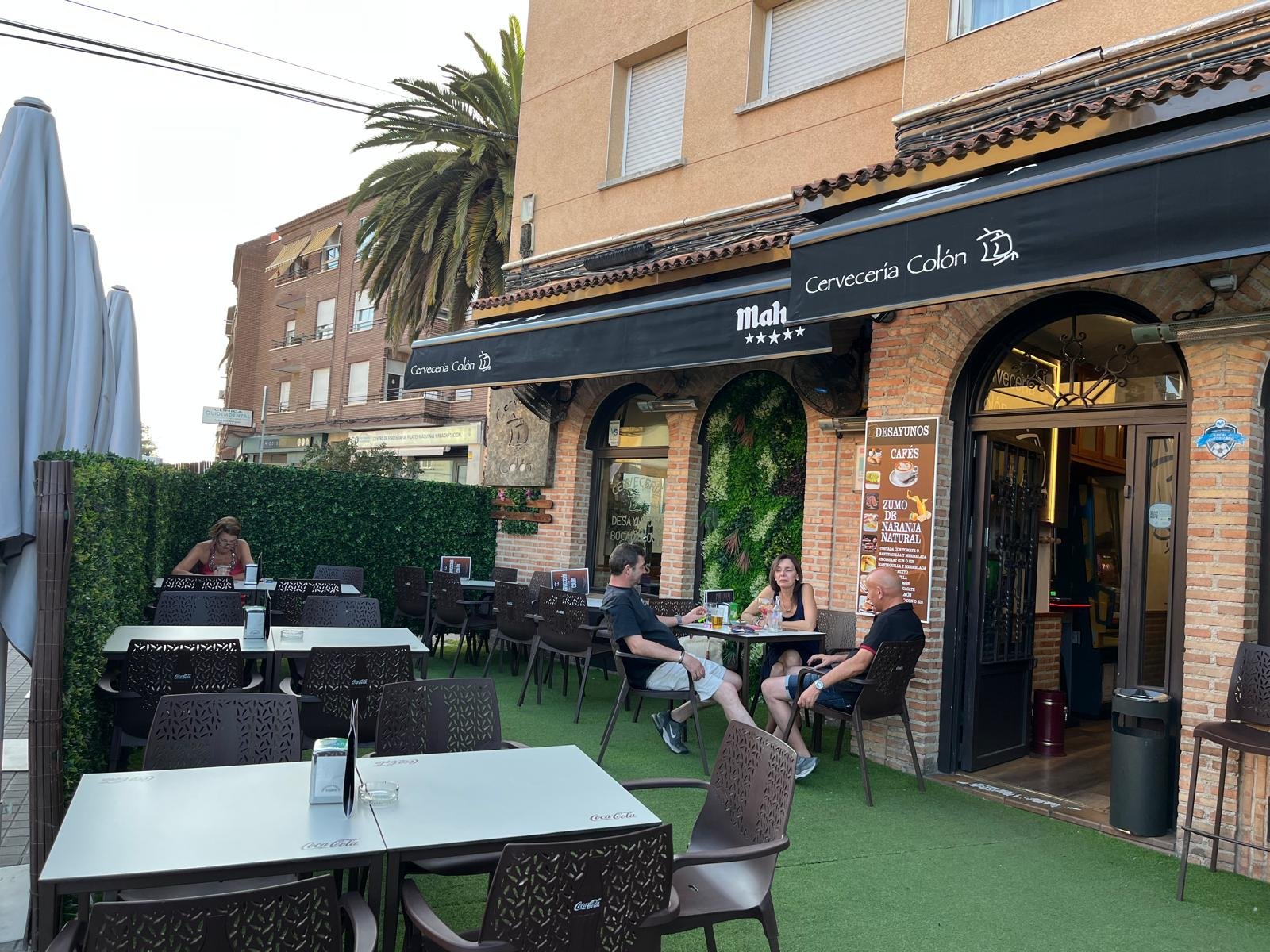 Terraza de la Cervecería Colón